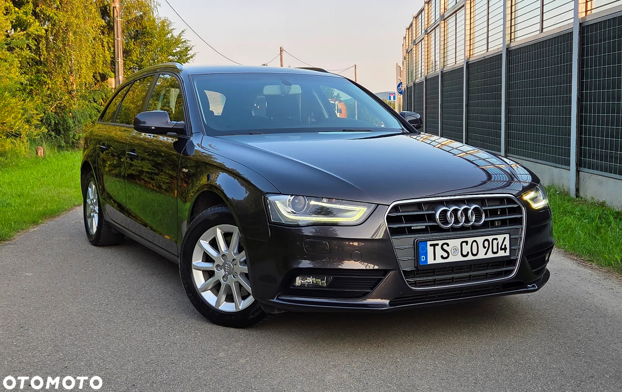 Audi A4 Avant 2.0 TDI quattro - 2