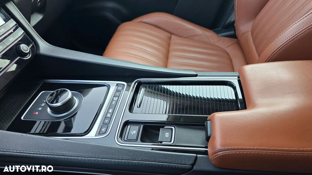 Jaguar F-Pace D300 AWD - 26