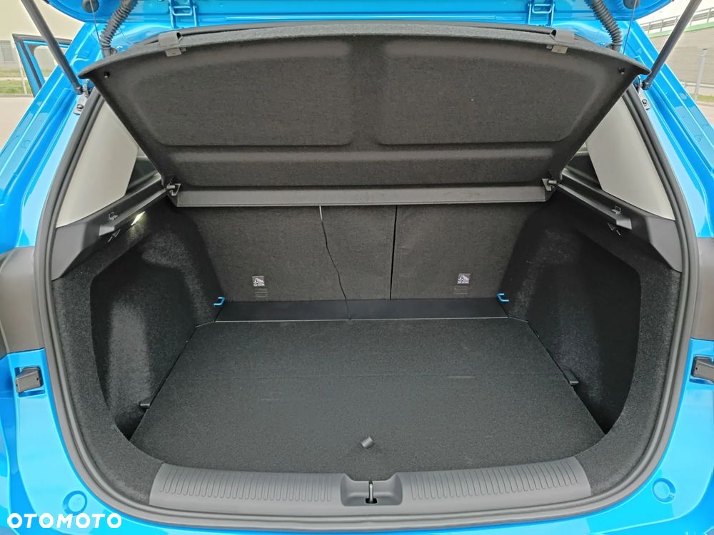 MG ZS Hybrid+ Standard - 18