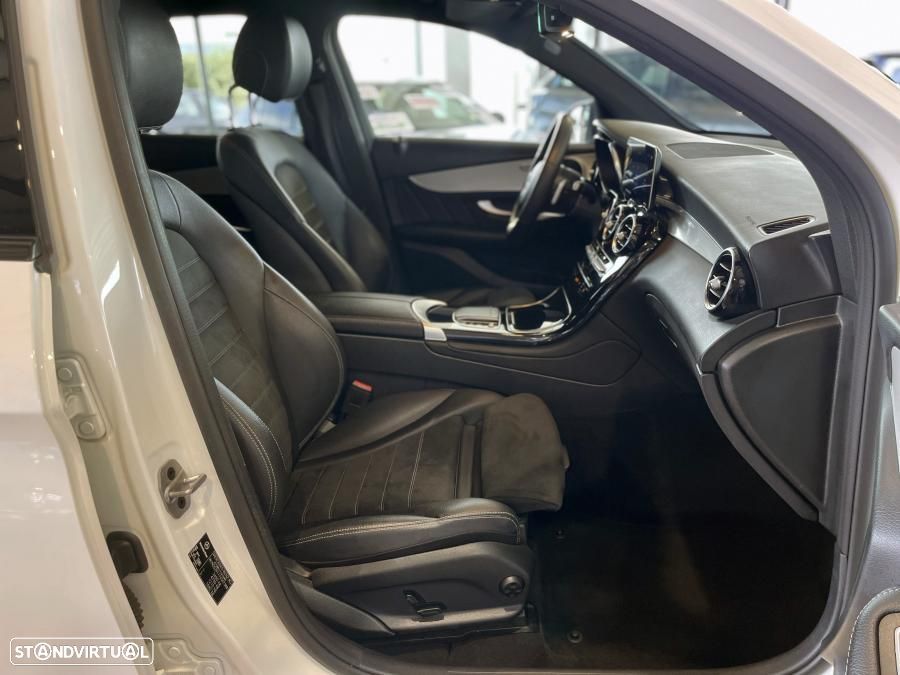 Mercedes-Benz GLC 300 de 4Matic 9G-TRONIC AMG Line - 36