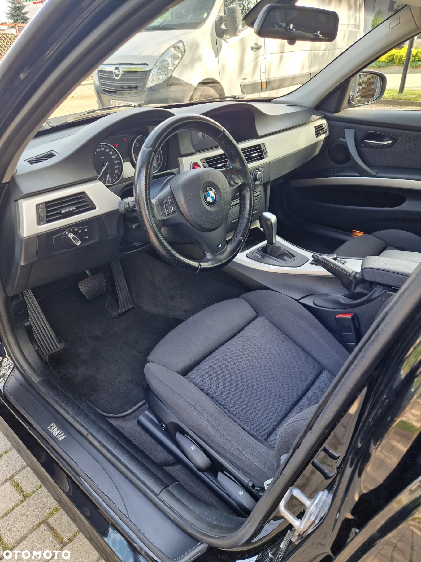 BMW Seria 3 320d Efficient Dynamics Sport Line shadow - 9