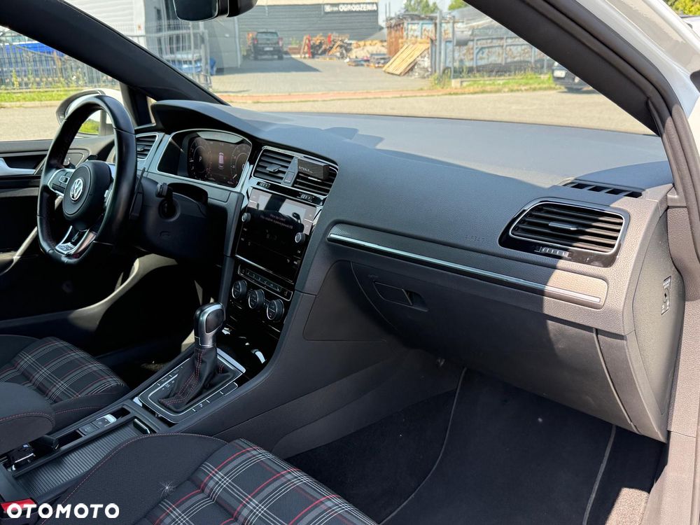 Volkswagen Golf GTI Performance BlueMotion Technology DSG - 14