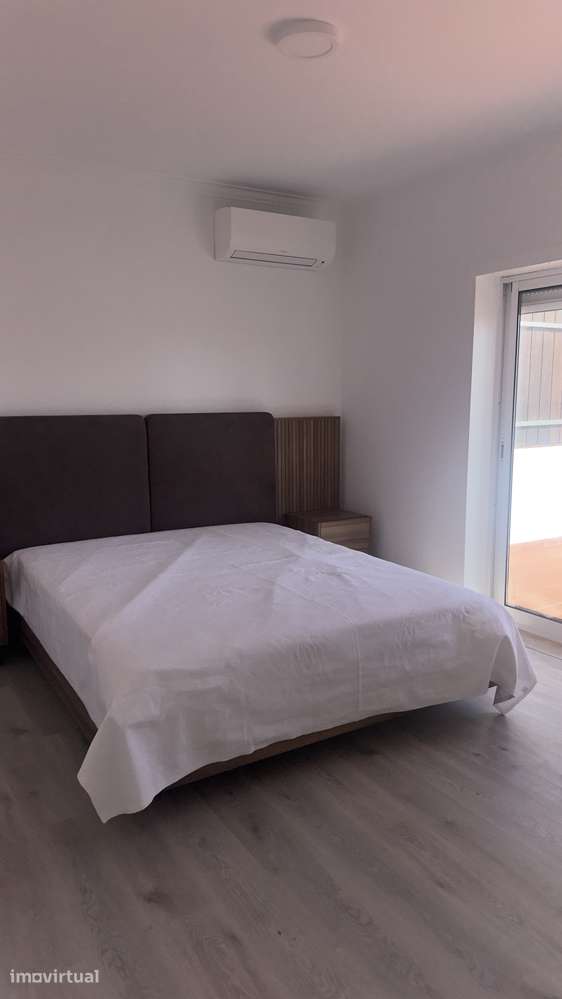 Alugo apartamento r/c na Praia da Areia Branca - Grande imagem: 2/34