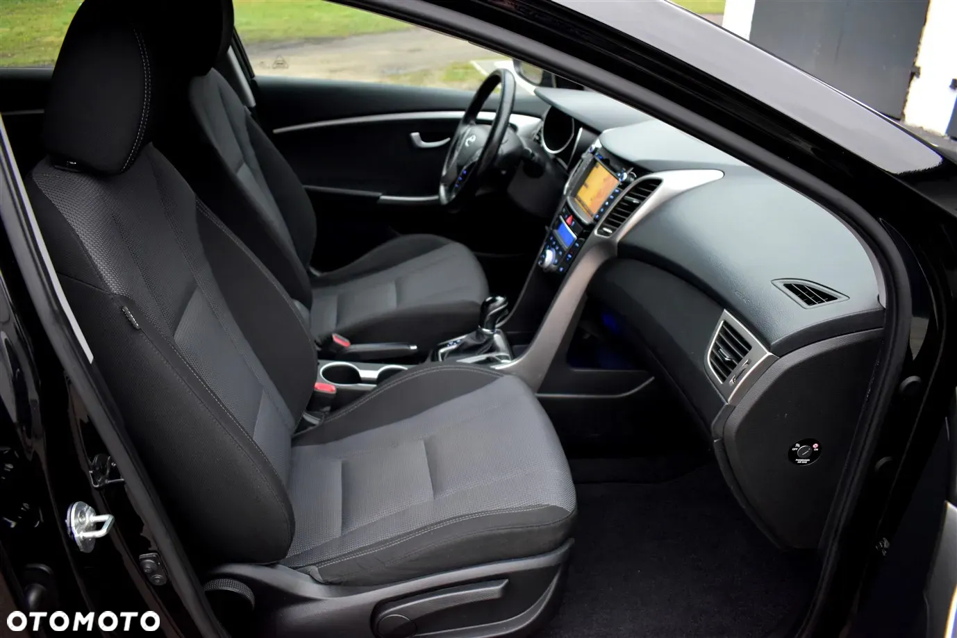 Hyundai i30 i30cw 1.6 CRDi Automatik Style - 22