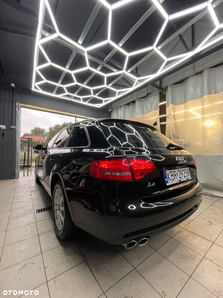 Audi A4 Avant 2.0 TDI DPF Attraction - 8