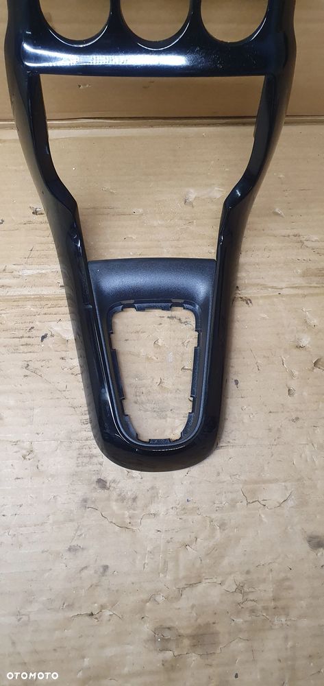 Ramka radia konsoli dekor Citroen C3 II 96841605 9801578777 - 5