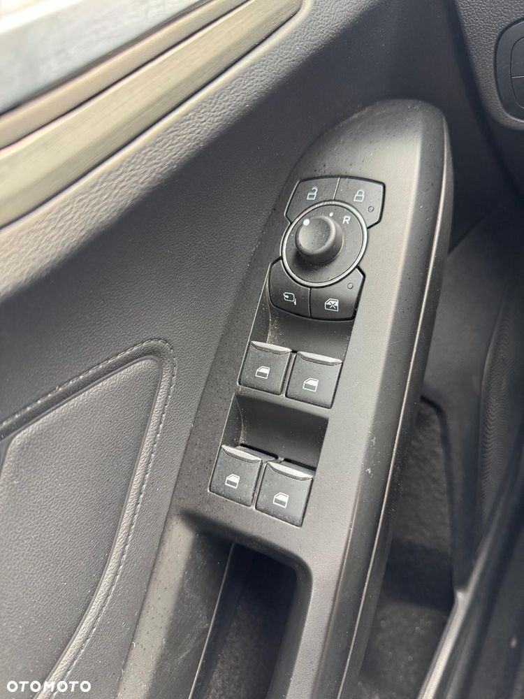 Ford Focus 1.5 EcoBlue Start-Stopp-System TITANIUM DESIGN - 18
