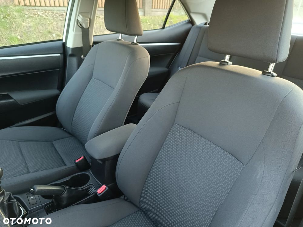 Toyota Corolla 1.4 D-4D Comfort - 35