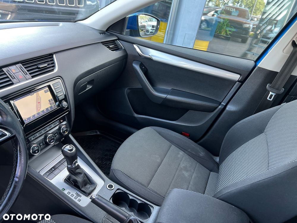 Skoda Octavia 2.0 TDI Ambition DSG - 12