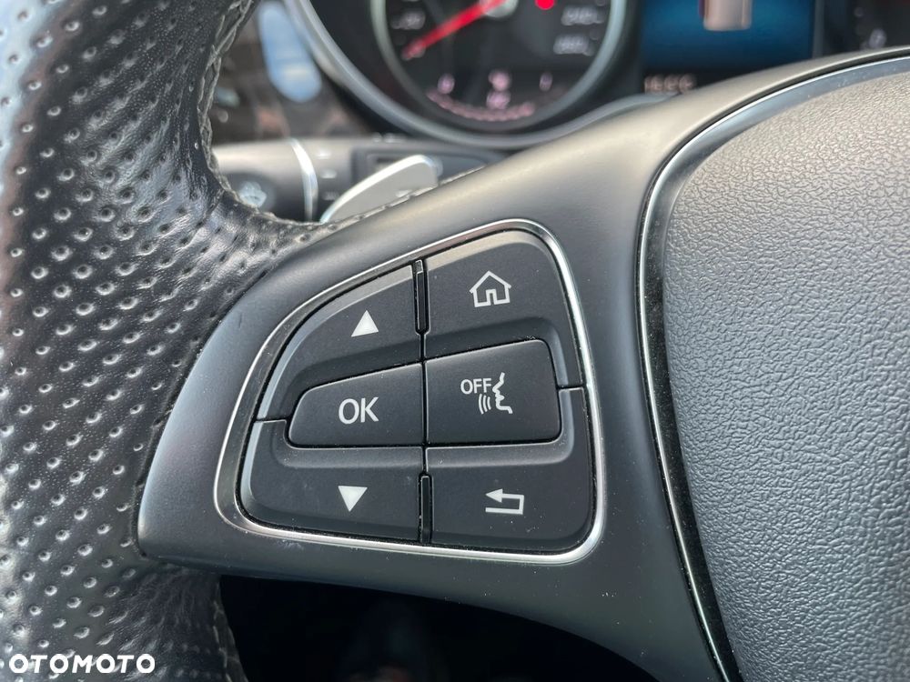 Mercedes-Benz Klasa V 300 d Exclusive 9G-Tronic (d³ugi) - 33