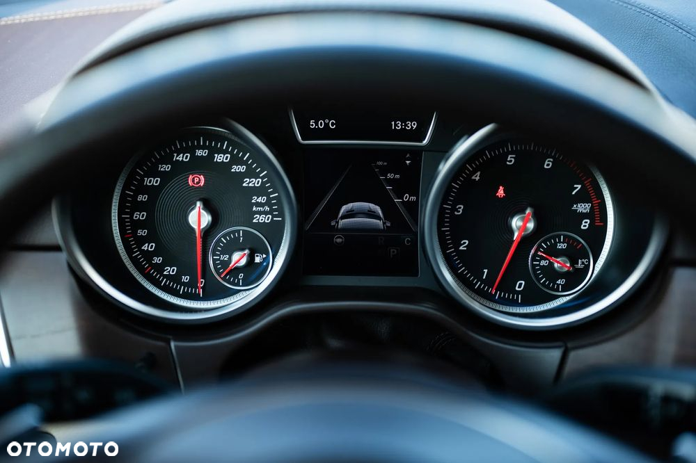 Mercedes-Benz GLS 500 4Matic 9G-TRONIC AMG Line - 30