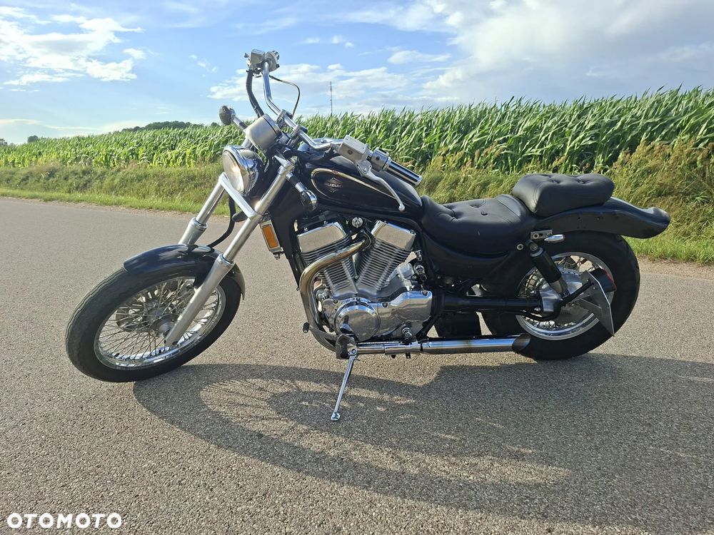 Suzuki Intruder - 5
