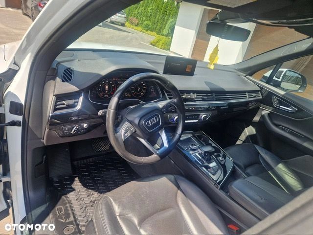 Audi Q7 - 15