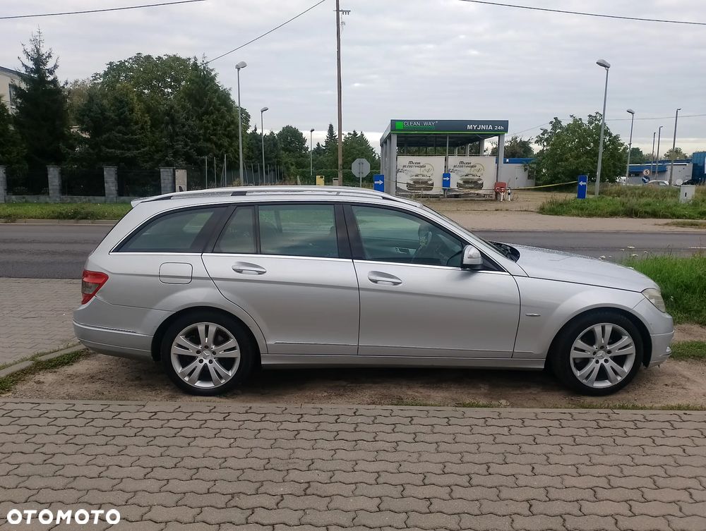 Mercedes-Benz C-Class 2008 photo 2