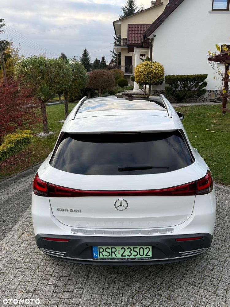 Mercedes-Benz Eqa 2023 photo 3