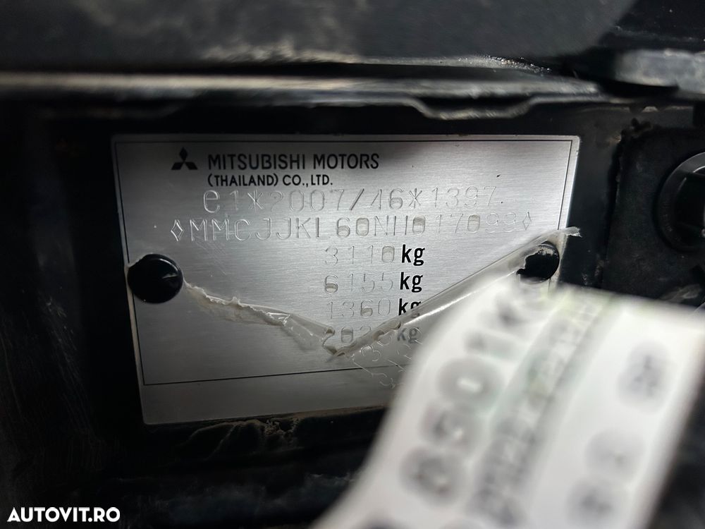 Mitsubishi L200 Double Cab 2.2 DI-D M/T Instyle - 37