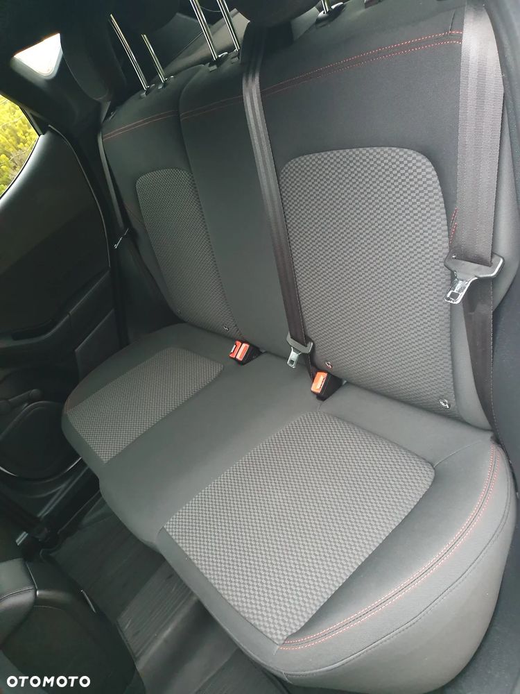 Ford Fiesta - 23