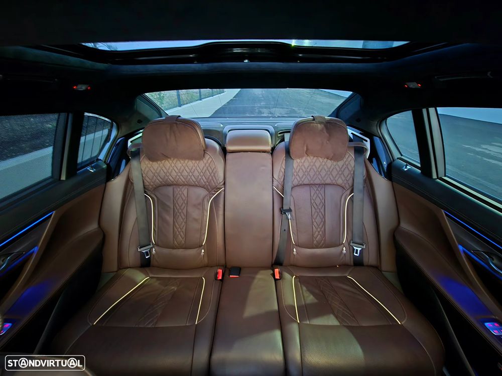 BMW 740 Le xDrive iPerformance Pack M - 54