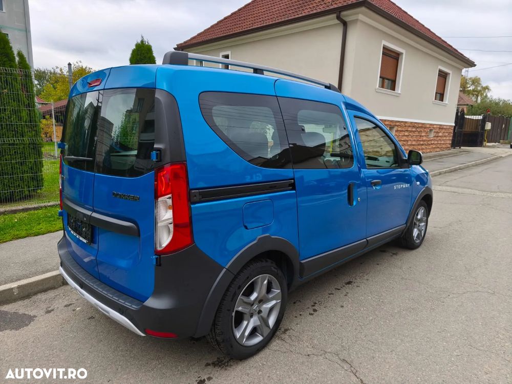 Dacia Dokker SCe 100 Stepway Celebration - 16