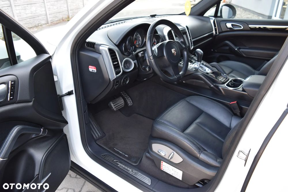 Porsche Cayenne S Hybrid Tiptronic S - 13