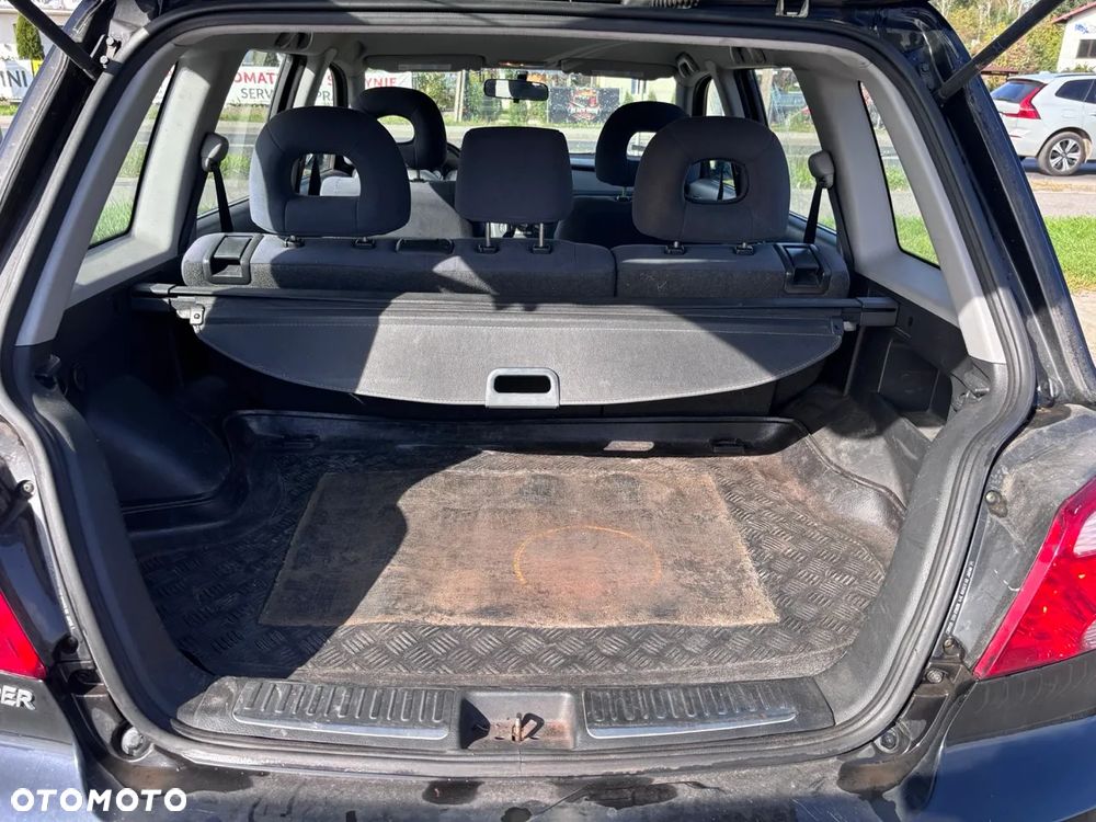 Mitsubishi Outlander - 10