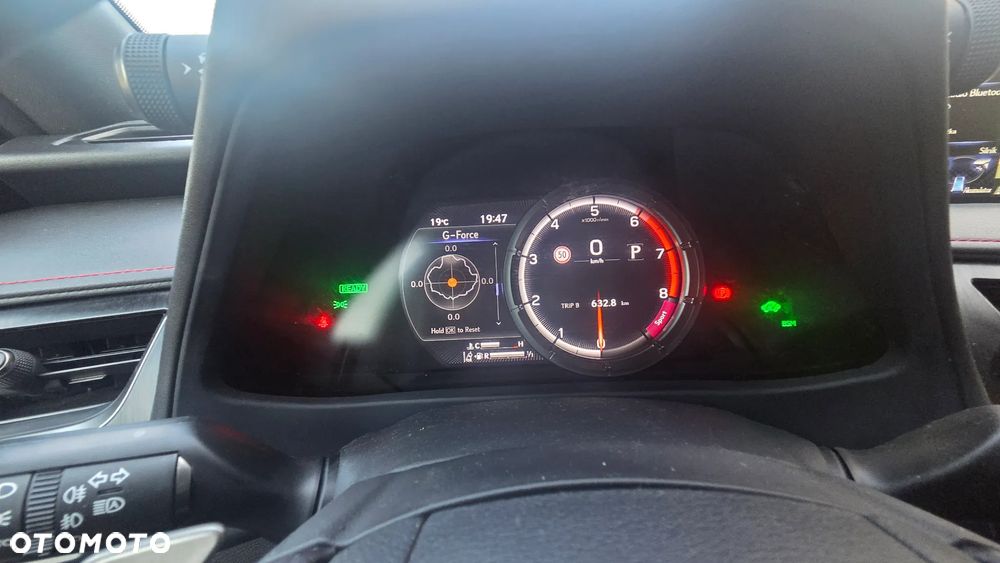 Lexus UX 250h F Sport 2WD - 18