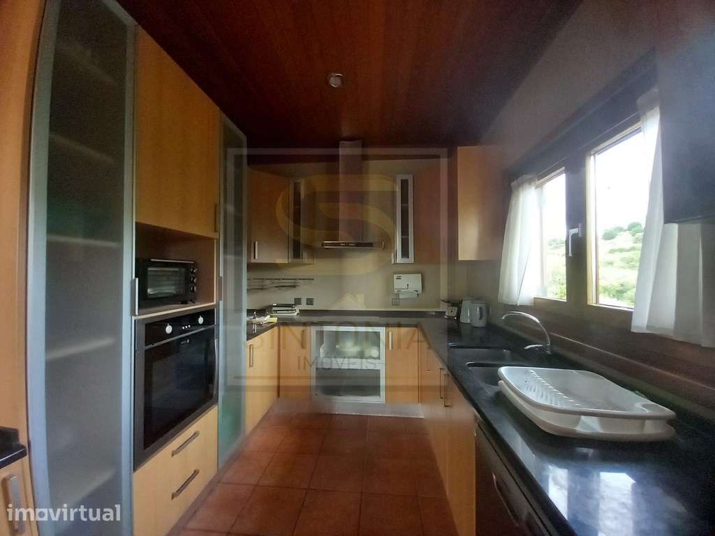 Moradia V4+2 perto centro da Ericeira - Grande imagem: 5/23