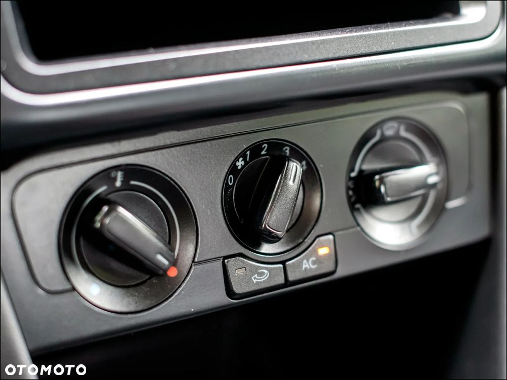 Volkswagen Polo - 27