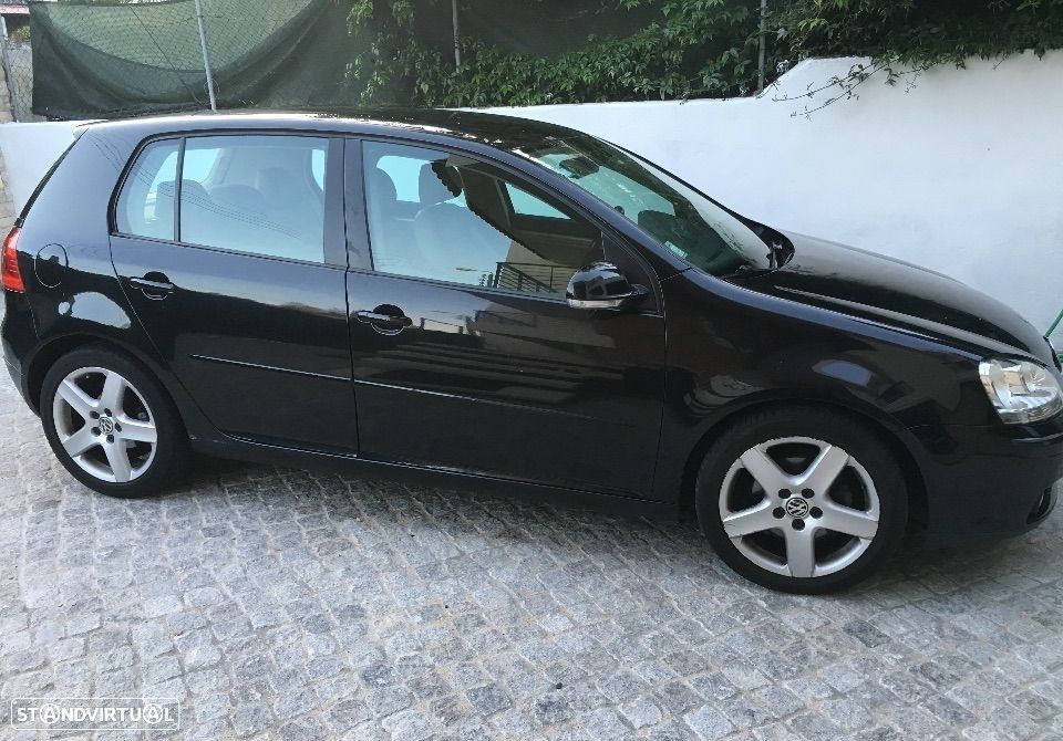 VW Golf - 4