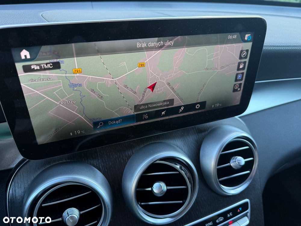 Mercedes-Benz GLC 200 4Matic 9G-TRONIC AMG Line Plus - 22