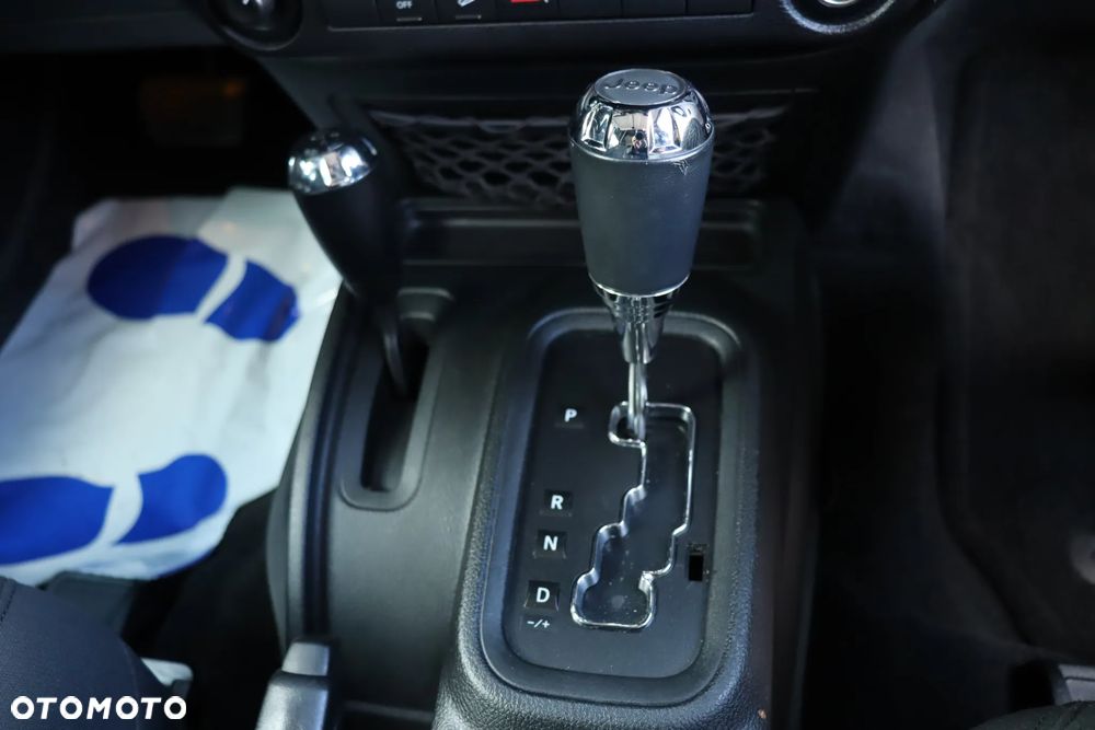 Jeep Wrangler - 14