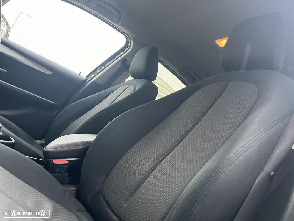 BMW 216 Active Tourer d Advantage Auto - 8