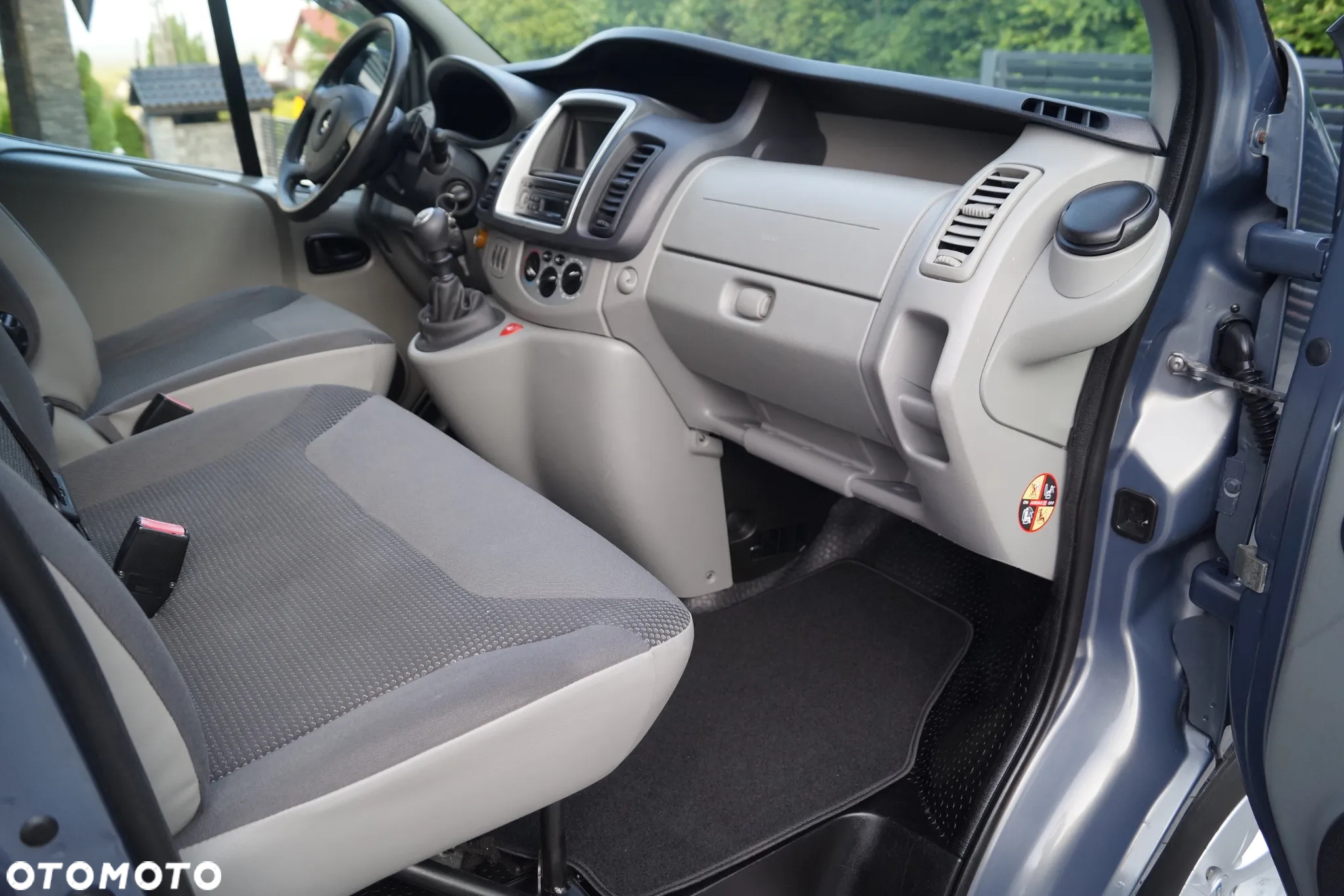 Opel Vivaro - 12