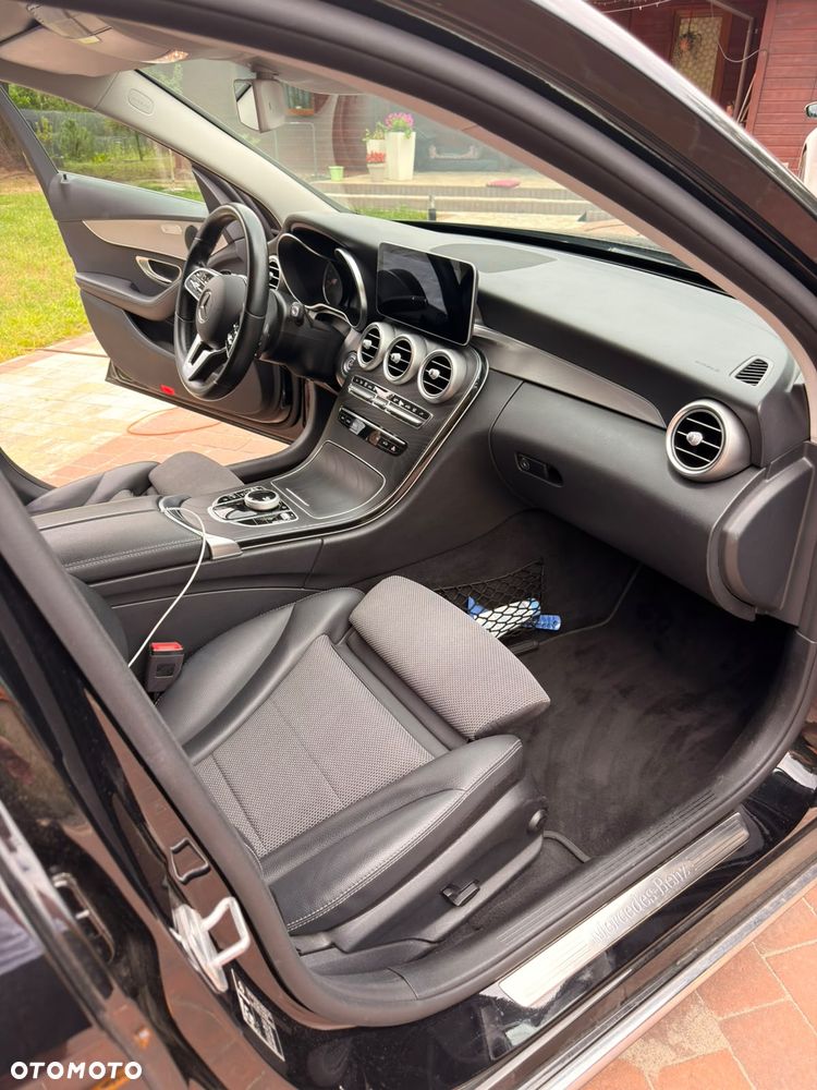 Mercedes-Benz Klasa C 220 d 9G-TRONIC - 9