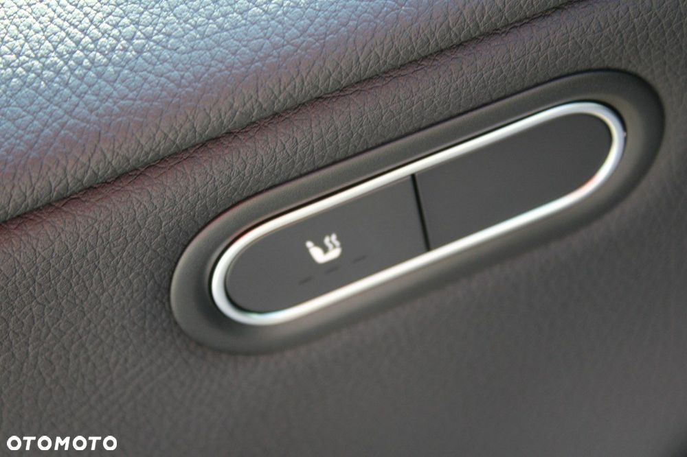 Mercedes-Benz CLA - 21