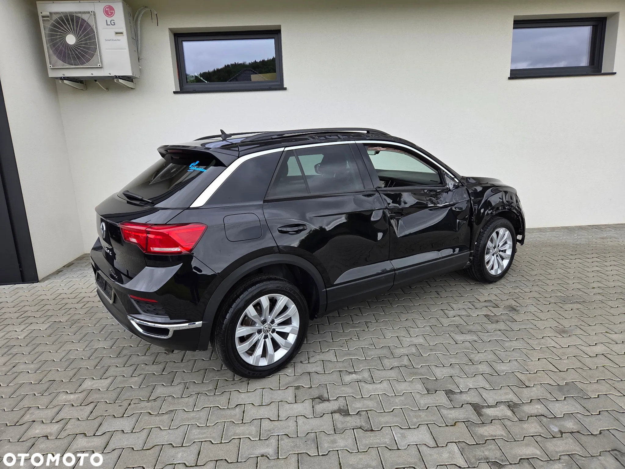 Volkswagen T-Roc - 16