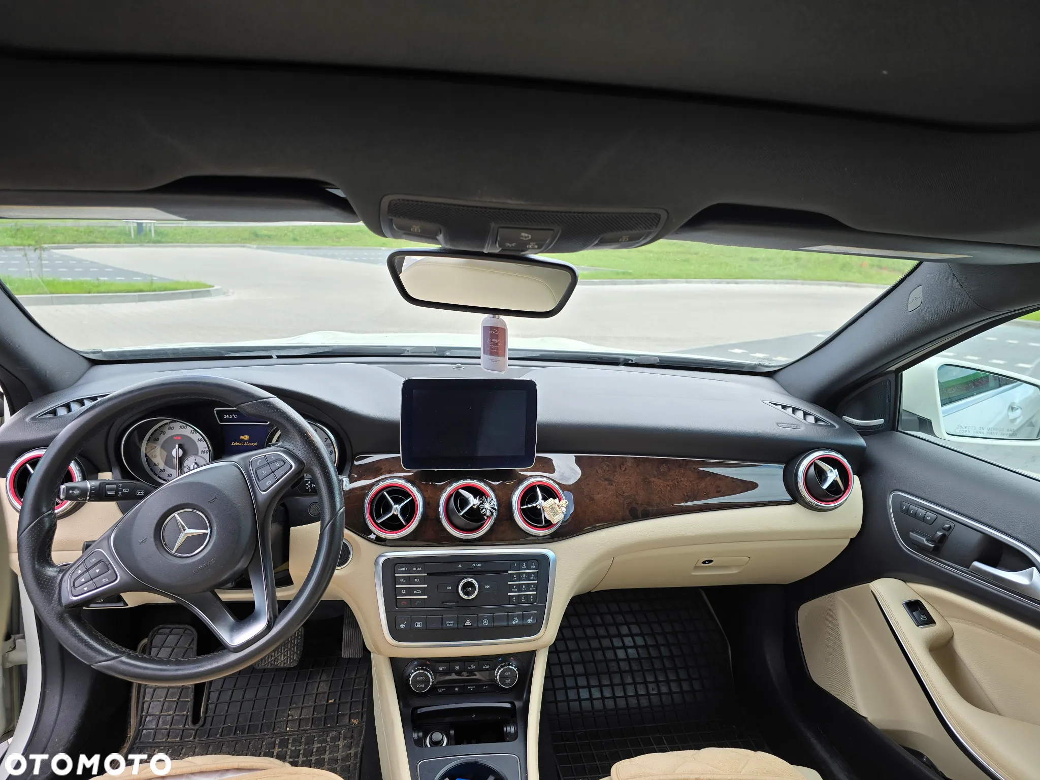 Mercedes-Benz GLA 250 4-Matic - 4