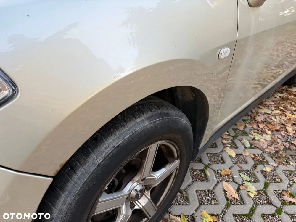 Nissan Tiida 1.6 Visia AC/CD - 14