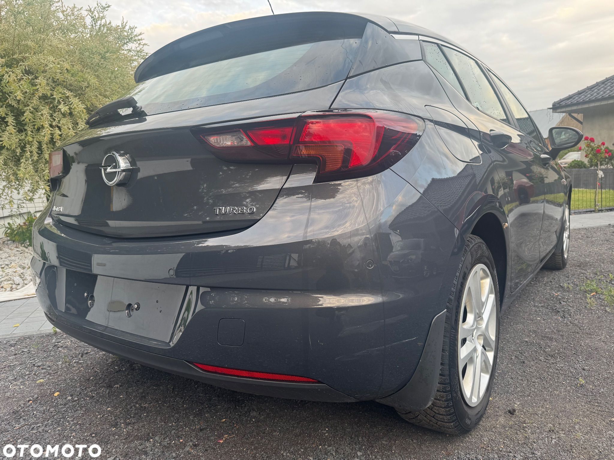 Opel Astra 1.4 Turbo Edition - 1
