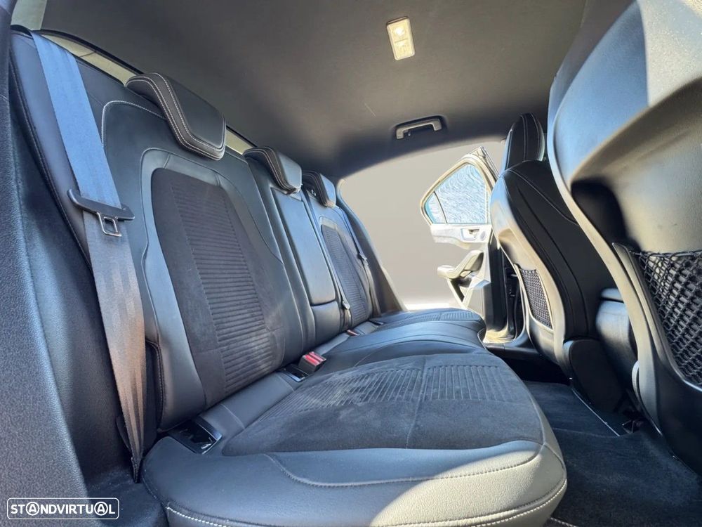 Ford Focus 2.3 EcoBoost S&S ST - 18
