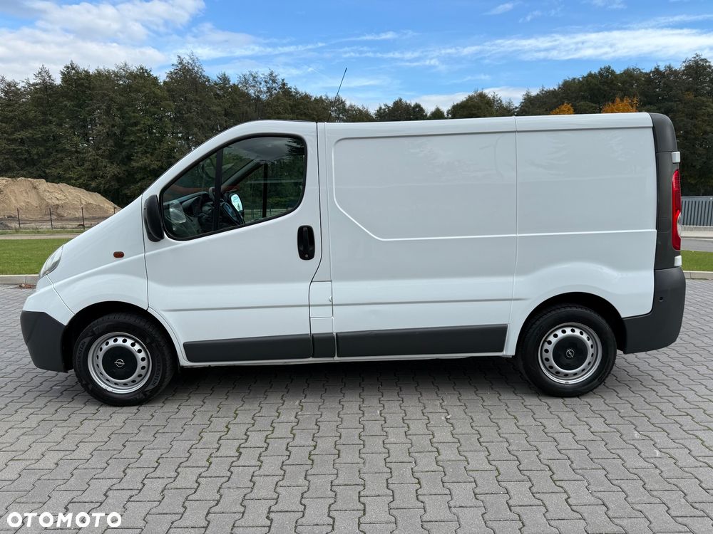 Opel Vivaro - 10