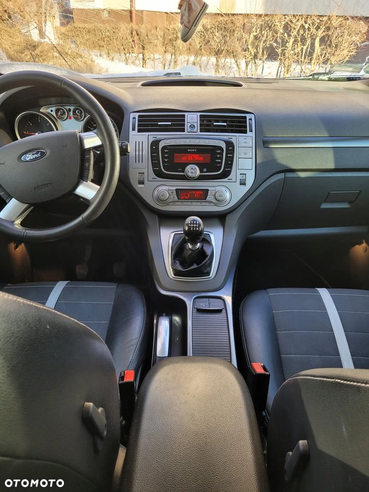 Ford Kuga 2.0 TDCi 2x4 Individual - 4