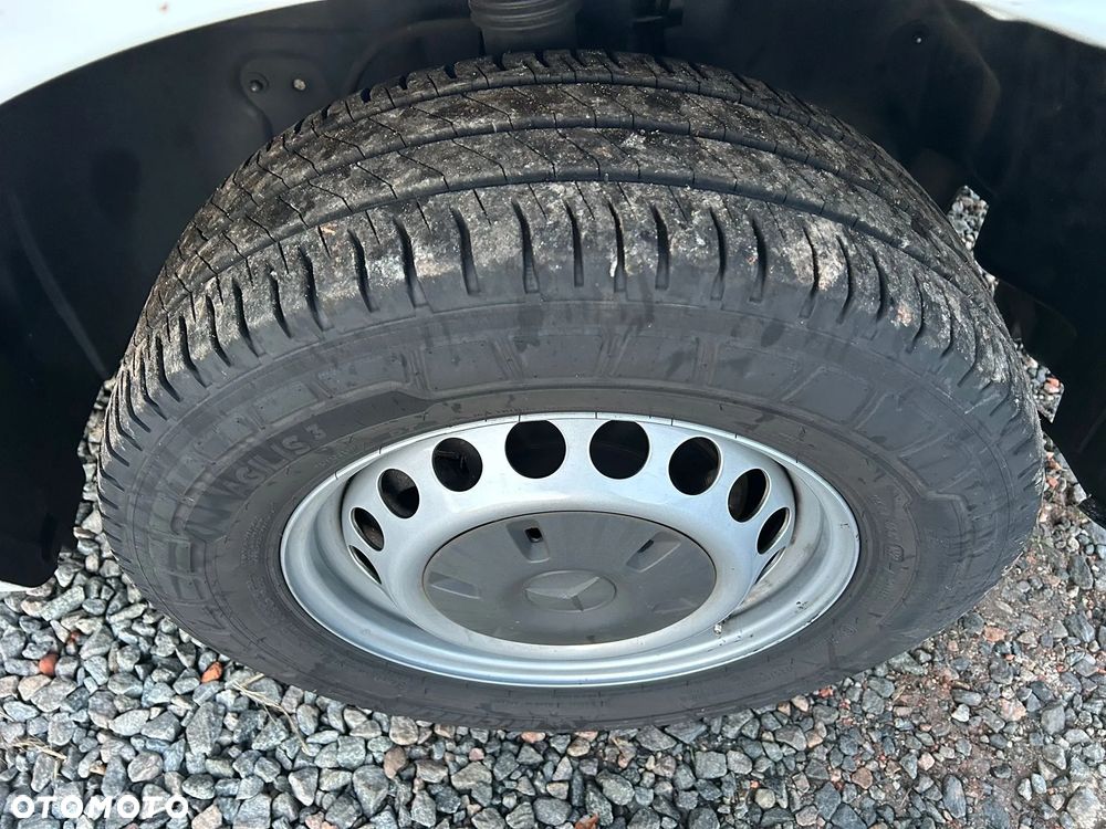 Mercedes-Benz Sprinter - 17