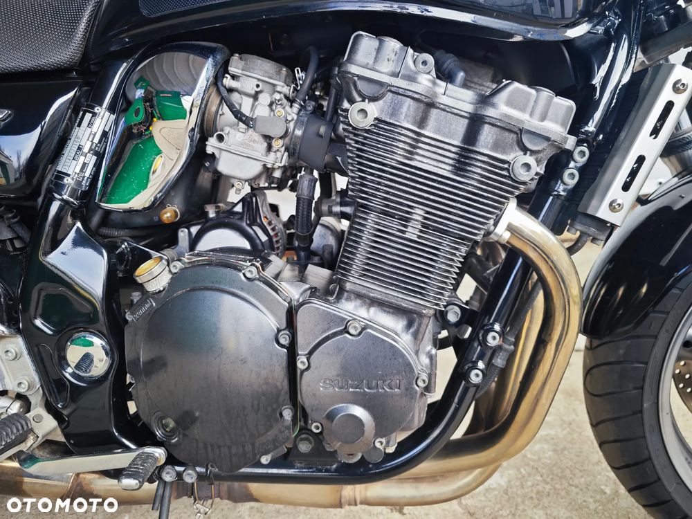 Suzuki GSX - 7
