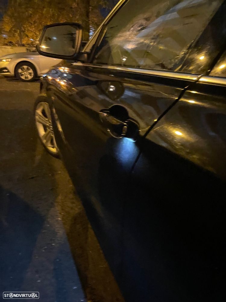 BMW 318 d Touring Aut. Luxury Line - 6