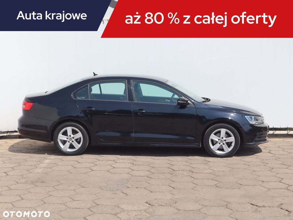 Volkswagen Jetta - 8