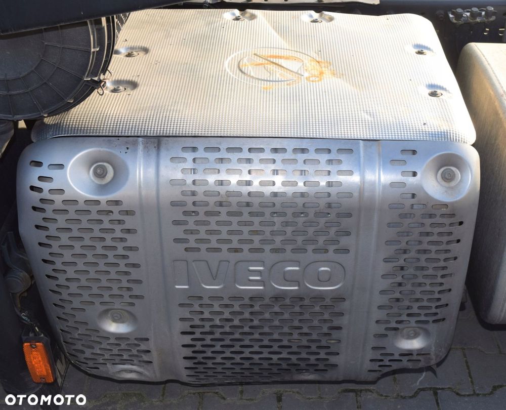WYDECH IVECO STRALIS HI-WAY EURO6 2015R - 1