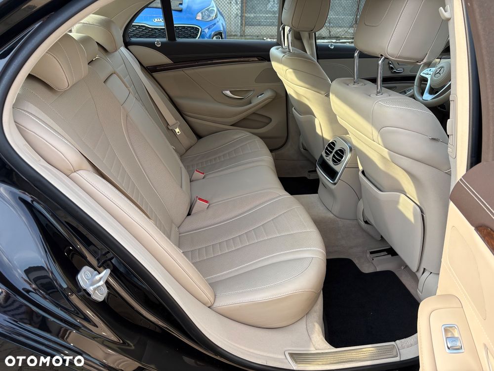 Mercedes-Benz Klasa S 400 d 4-Matic 9G-TRONIC - 37