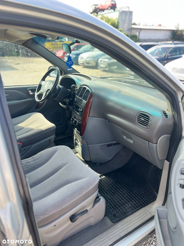 Chrysler Grand Voyager - 6