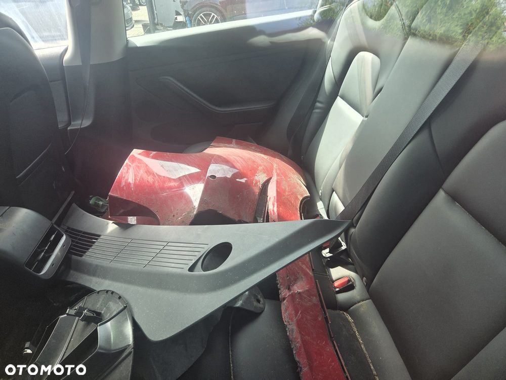 Tesla Model 3 - 15